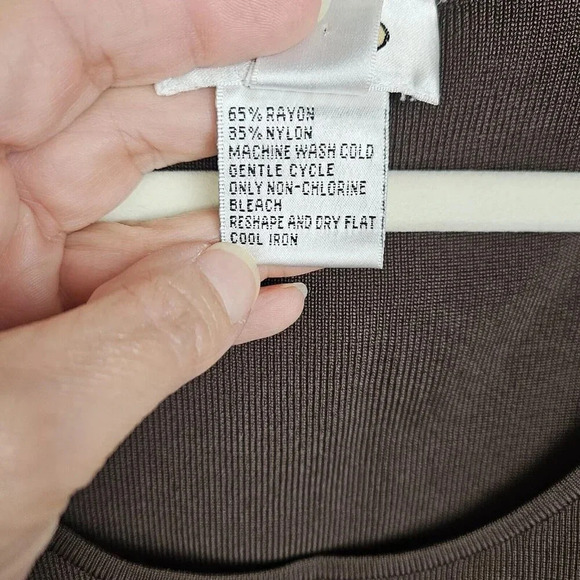 Talbots Brown Round Neck Sleeveless Pullover Tank Top Shell Size Medium - Picture 8 of 9